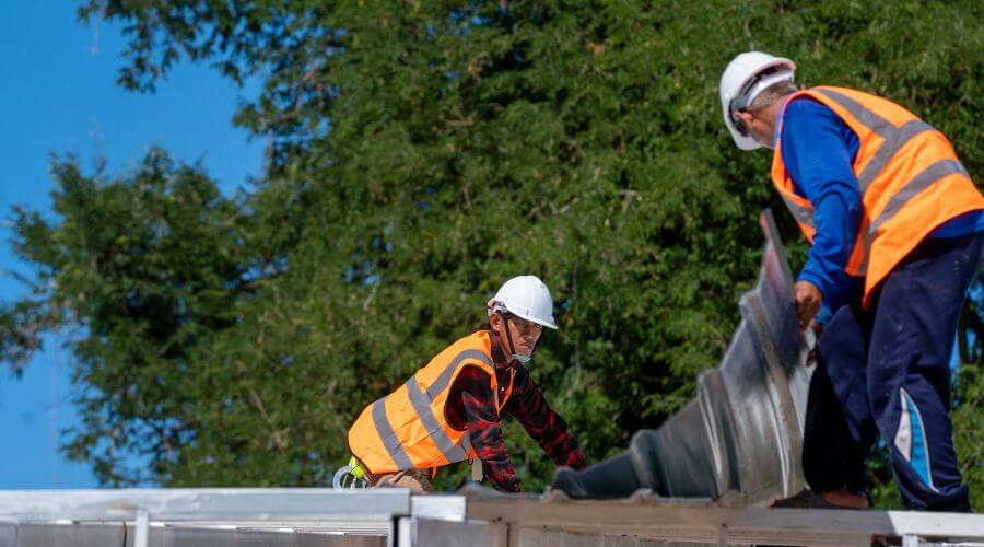 Professional new roof installation services in Alto Pass, IL